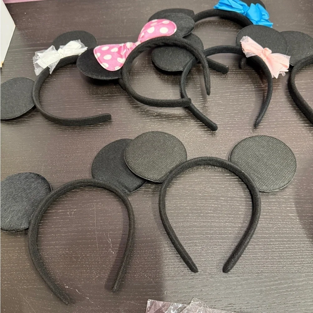 Set of Mouse Ear Headbands with Bows, Minnie Party Cake & Cupcake decorations